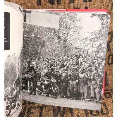 Motocykle w PRL – rzecz o motoryzacji i nie tylko... - Album Tomasz Szczerbicki