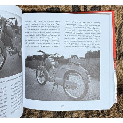 Motorowery w PRL – rzecz o motoryzacji i nie tylko... - Album Tomasz Szczerbicki Motorowery w PRL – rzecz o motoryzacji i nie tylko... - Album Tomasz Szczerbicki