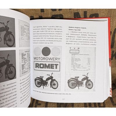 Motorowery w PRL – rzecz o motoryzacji i nie tylko... - Album Tomasz Szczerbicki Motorowery w PRL – rzecz o motoryzacji i nie tylko... - Album Tomasz Szczerbicki