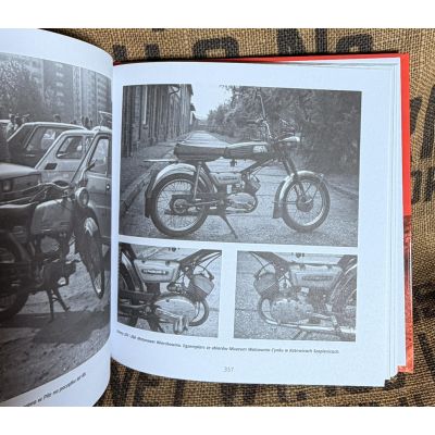 Motorowery w PRL – rzecz o motoryzacji i nie tylko... - Album Tomasz Szczerbicki Motorowery w PRL – rzecz o motoryzacji i nie tylko... - Album Tomasz Szczerbicki