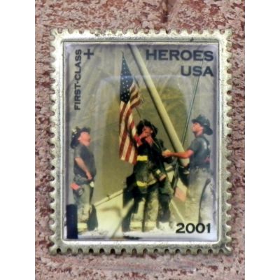 Heroes USA 2001 First-Class+ Strażacy Znaczek Metalowy Wpinka Blacha Pin