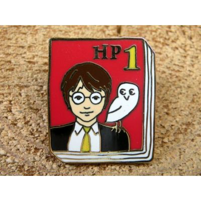 Harry Potter HP1 Sowa Książka Znaczek Metalowy Wpinka Blacha Pin