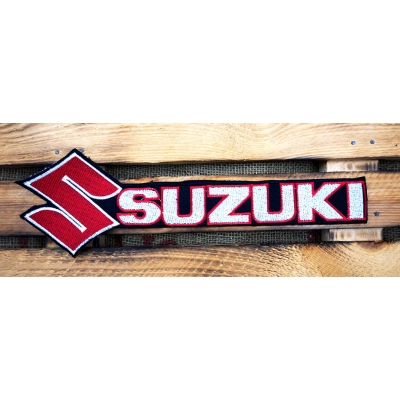Suzuki Logo Napis  duża naszywka na plecy Czarno-czerwona