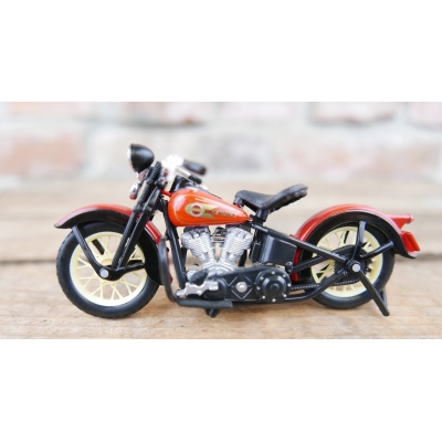 Knucklehead Harley Davidson Model Motocykla Czerwony