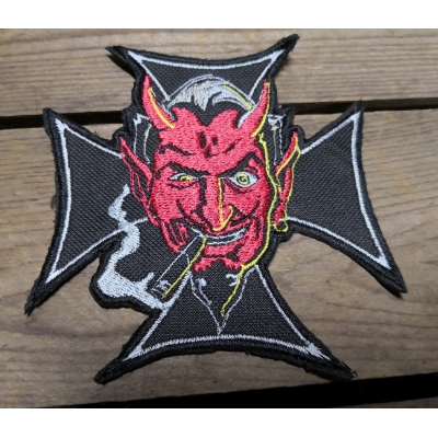 Krzyż Maltański Diabeł z Papierosem naszywka patch badge